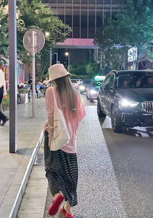 炭黑色微微透宽松显瘦亚麻条纹抽绳针织条纹半身裙 松弛天菜