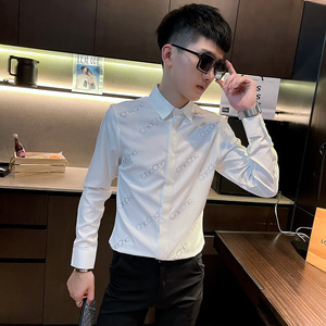 CS170秋装社会小伙修身长袖衬衫男衬衣白,圣诞节黑色衣服搭配什么图片