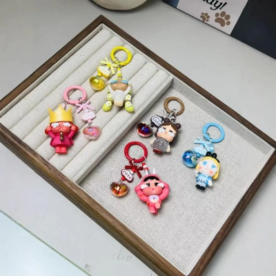 钥匙扣挂件可爱毛绒crybaby哭娃公仔汽车钥匙链手机链包包挂饰女