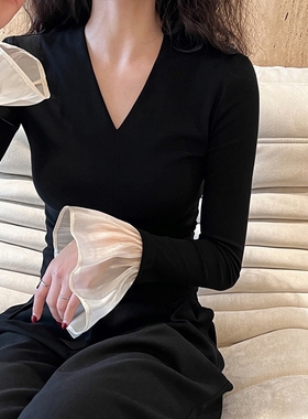 V领针织T恤打底衫拼接喇叭袖修身显瘦辣妹内搭女装春季新款黑色潮