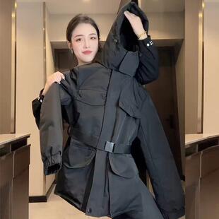 加厚羽绒棉冲锋衣女装外套2024冬季新款短款连帽收腰风衣加棉上衣