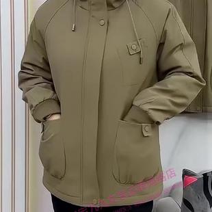2025年秋冬新款 洋气中老年休闲减龄大兜加绒派克服 连帽外套女时尚