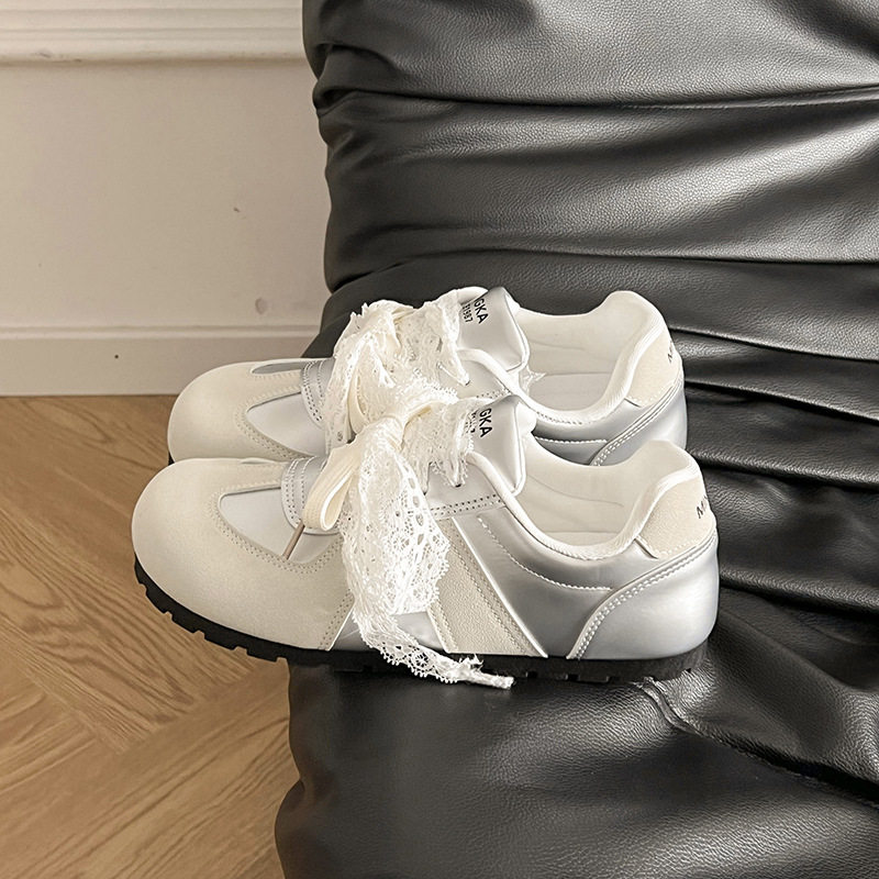 2025新款银色芭蕾德训鞋女复古小众薄底平底春秋运动休闲百搭板鞋,女鞋,时尚休闲鞋,淘宝优惠券,粉丝福利购,淘宝优惠卷