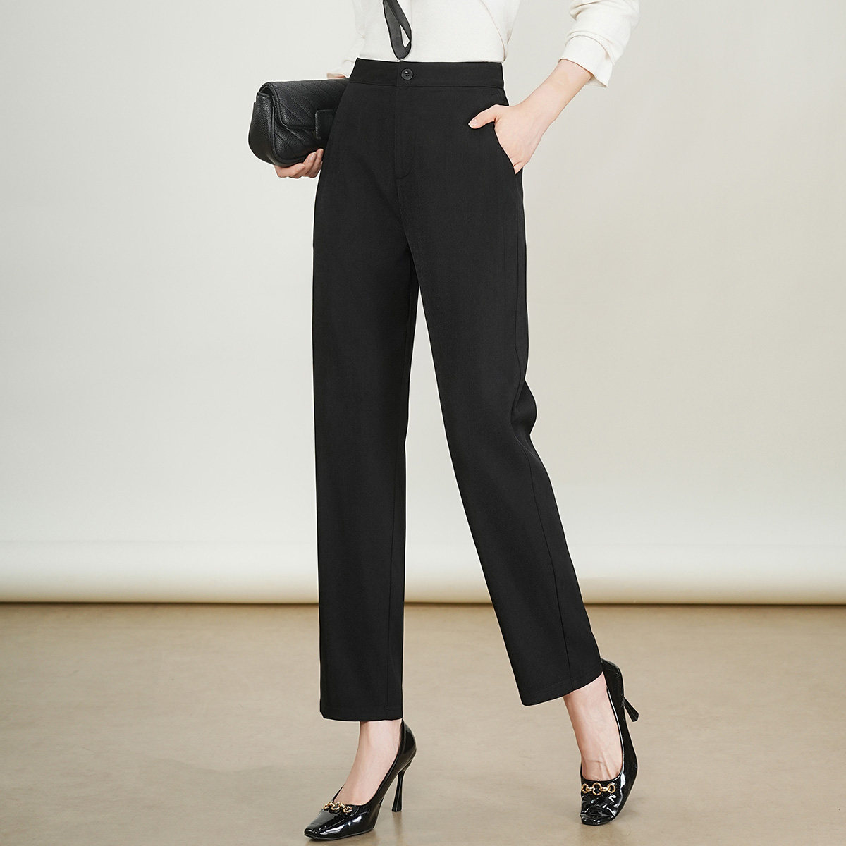 黑色垂感直筒裤2025年秋季高腰遮肉显瘦通勤宽松休闲女士西装裤