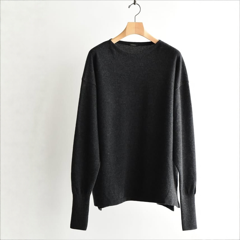 COMOLI羊绒圆领针织衫