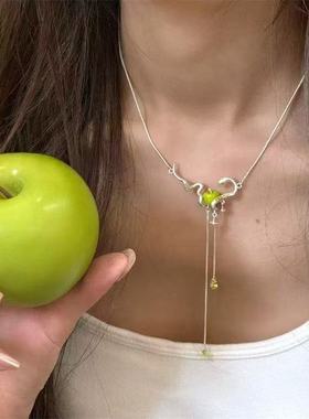 「苹果与蛇」银色灵蛇项链