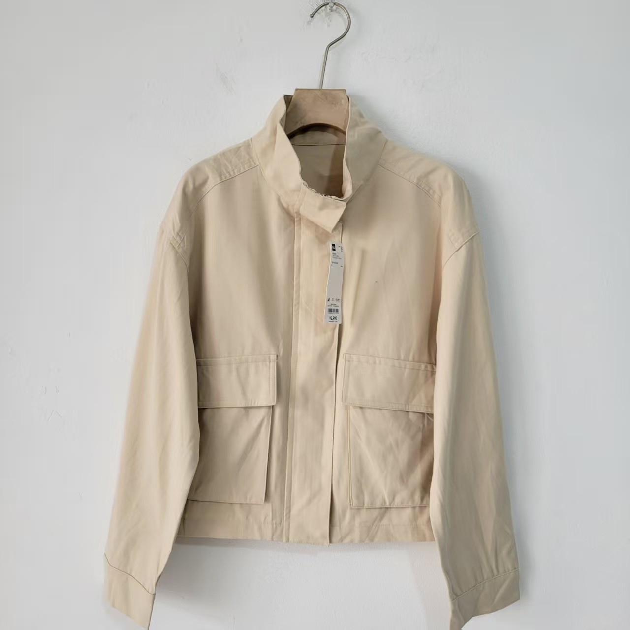 日单春秋季纯棉通勤风立领拉链外套女宽松工装风长袖口袋夹克米色