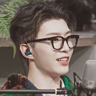 范丞丞同款 黑框眼镜男韩潮防蓝光近视有度数小红书素颜眼镜框架女