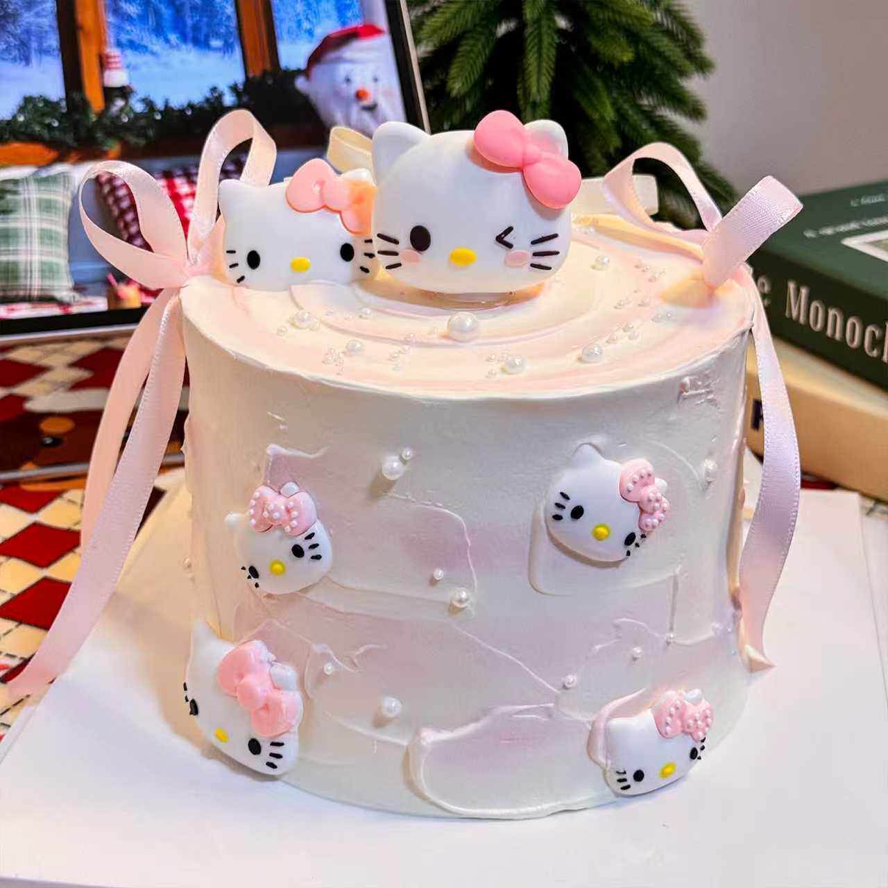 小红书同款hellokitty新年草莓塔蛋糕装饰软胶kt猫许愿树装扮摆件