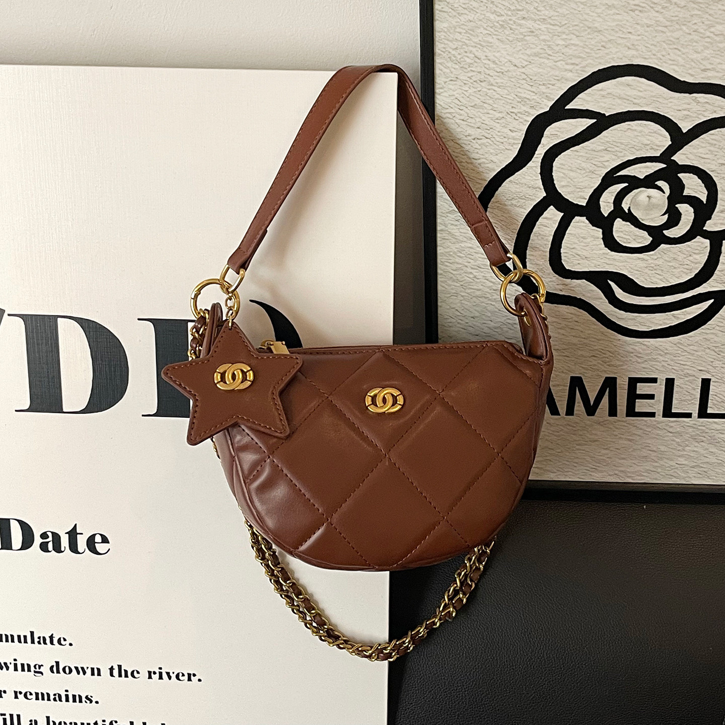 高级感小香风菱格链条腋下包女2026新款时尚潮流半圆马鞍包手拎包,箱包皮具/热销女包/男包,马鞍包,淘宝优惠券,粉丝福利购,淘宝优惠卷