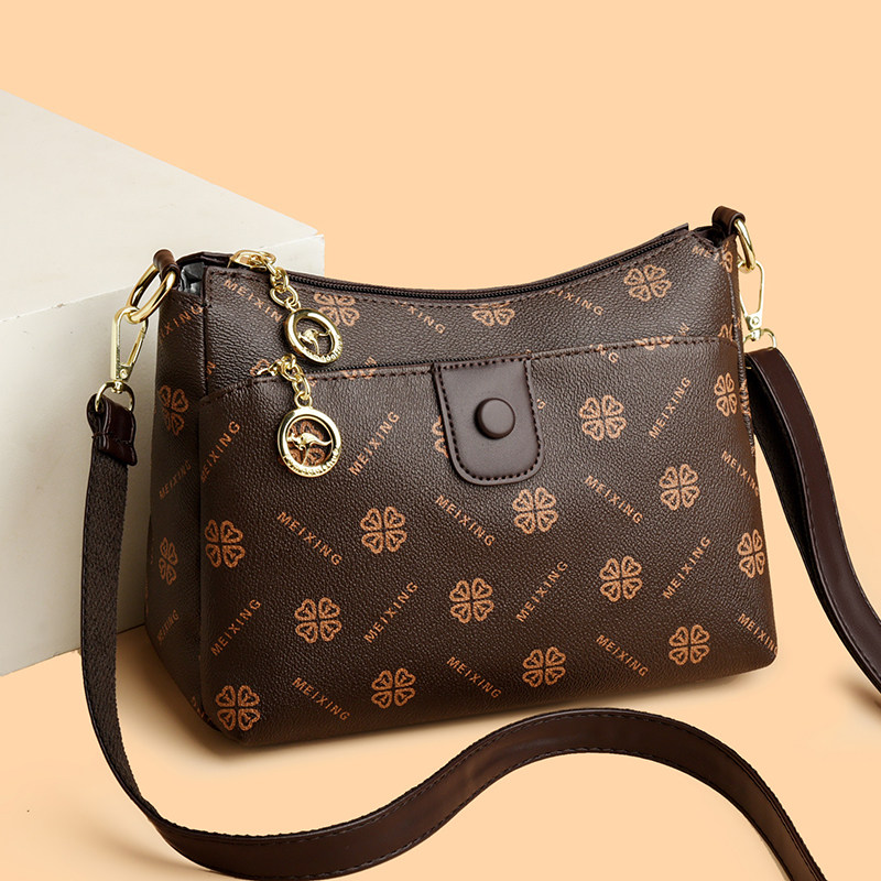 真皮质感包包女2025新款高级感大容量单肩女士百搭妈妈中年斜挎包