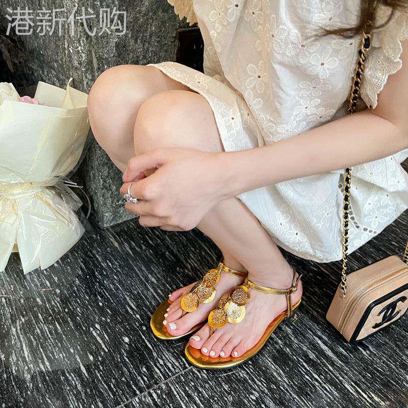 法式河畔~ins仙女风花朵夹趾凉鞋海边度假风露趾平底鞋金色沙滩鞋