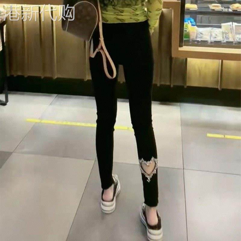 大码女装爱心牛仔裤女夏季款欧货胖mm高腰弹力显瘦九分破洞小脚裤