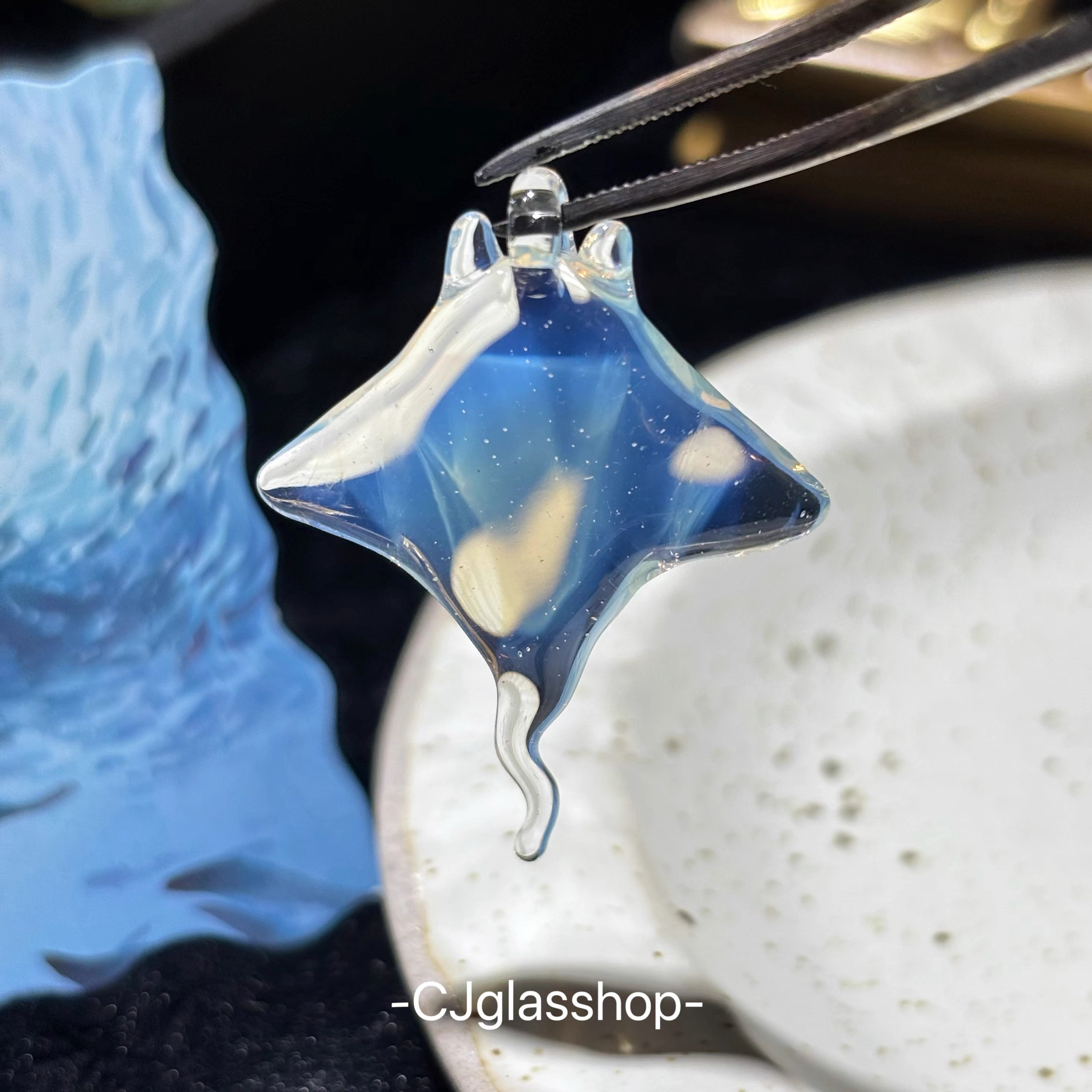 CJglasshop-魔鬼鱼 创意项链吊坠小众海洋艺术品玻璃手工生日礼物