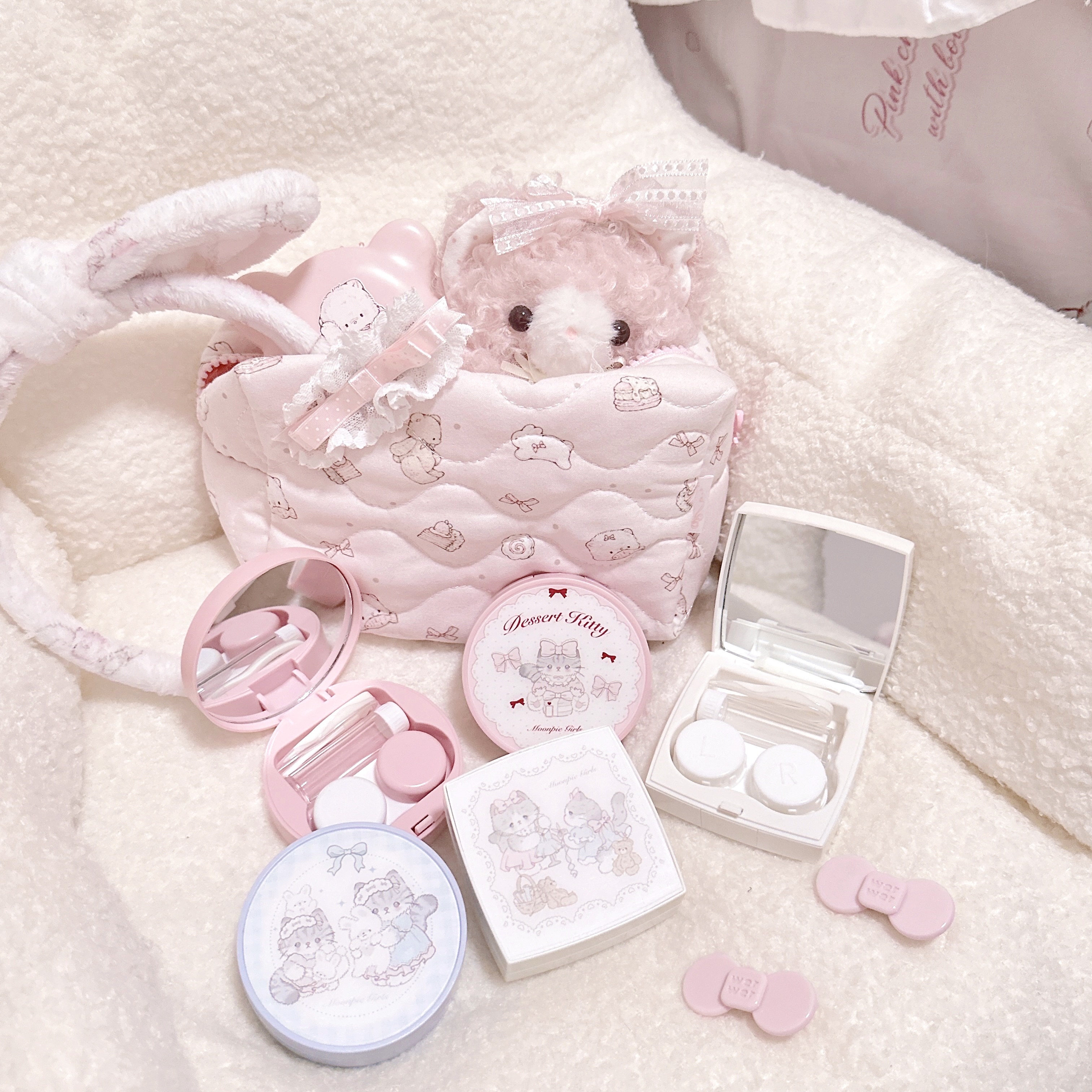 MG原创美瞳盒小巧可爱便携粉色少女心隐形眼镜盒收纳盒带镜子防漏