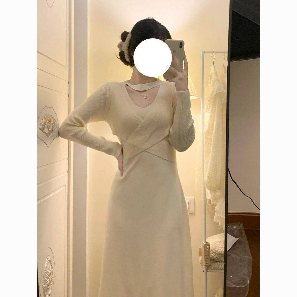 秋冬新款配大衣的内搭针织连衣裙女纯欲风感修身打底毛衣长裙常规