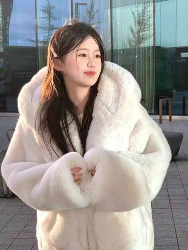 中长款2025秋冬款大衣