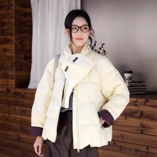 2025冬季新款配围巾圆领羽绒服加厚保暖面包服90白鸭绒外套女短款
