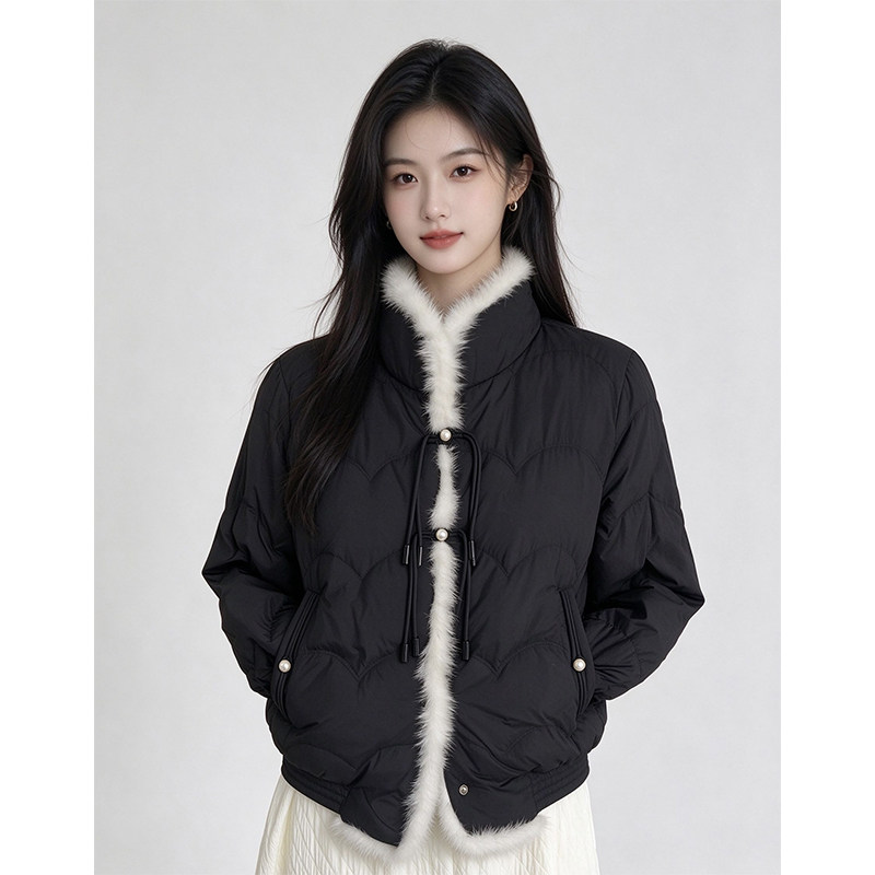 设计感气质水貂毛羽绒服外套女冬新款高端菱格纹短款小个子外套潮