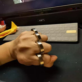 DEFENSE HARD SELF RING紧急破窗工具减压旋双环转动不锈钢戒指