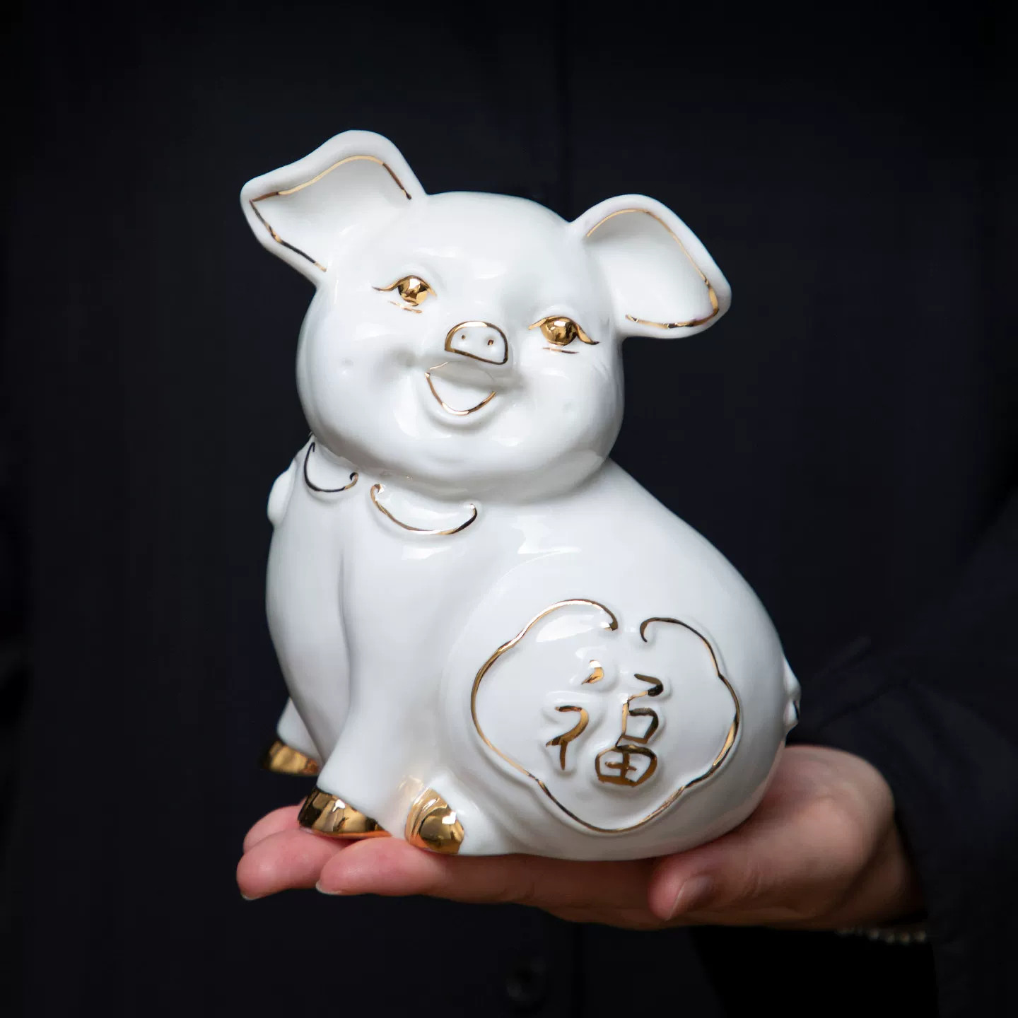 白黑陶瓷生肖猪摆件纳福吉祥物