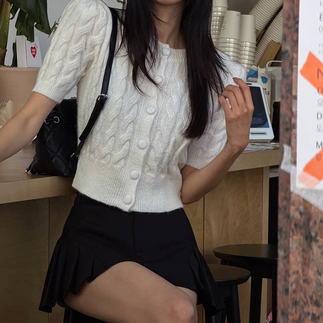 Lagirl韩国正品代购 温柔风经典麻花纹短袖单排扣淑女针织开衫