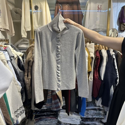 COCO HOLIC韩国正品代购2025高领木耳边单排扣针织衫女毛衣