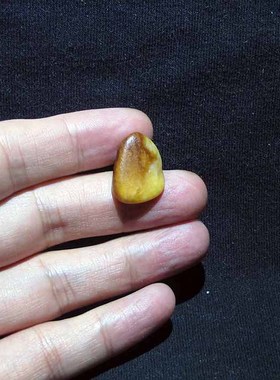 新疆和田玉籽料原石真皮红皮黄沁手链籽戒面籽手机吊坠00694