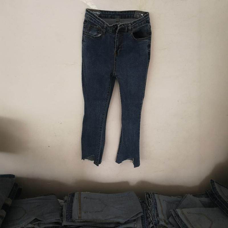 20元2条包邮瑕疵弹力牛仔裤女士微喇叭九分裤简约风显瘦s-5xl码