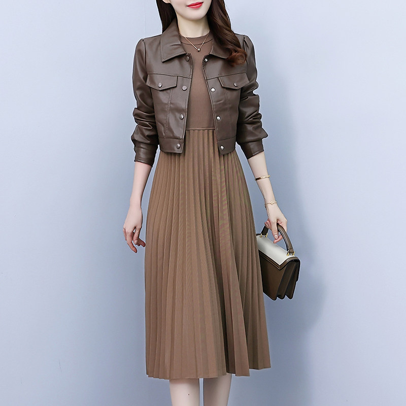短款皮衣洋气外套长袖连衣裙套装裙女2022秋季中长款百褶裙两件套