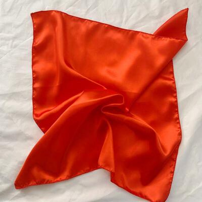 鼓棒绸 快板绸筷子绸 安代舞甩绸跳舞道具防脱丝不毛边红黄方巾绸