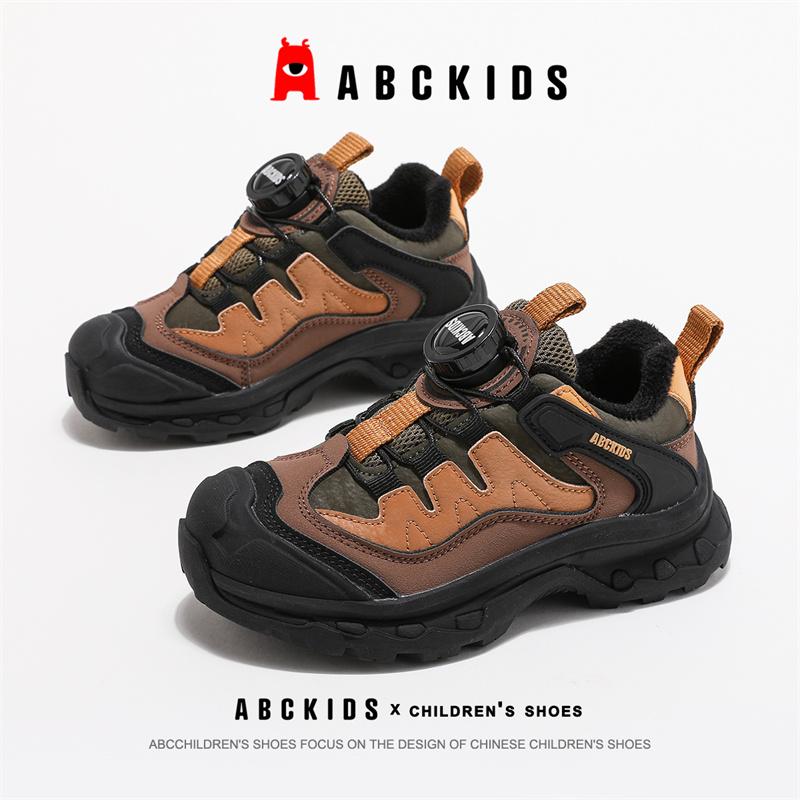 Abckids童鞋男童运动鞋加绒2024年冬季新款防滑女童儿童纽扣鞋子