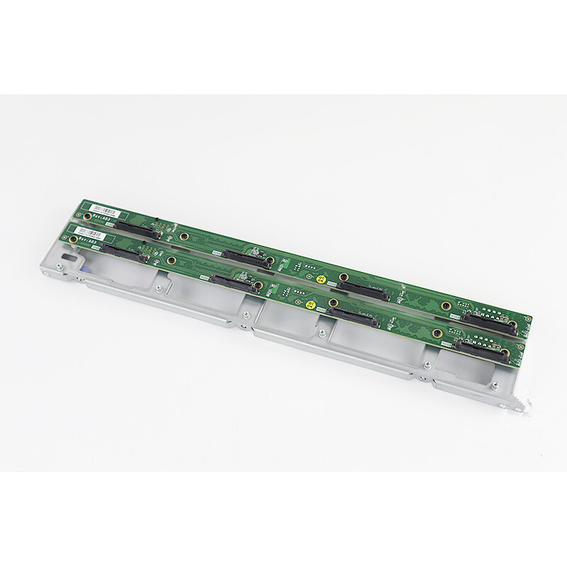 24000692  4盘x3.5 S灯 6G SAS 硬盘背板  I620-G15