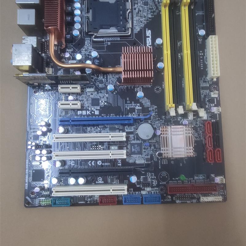 华硕P5K-E主板P45芯片组双显卡插槽3条PCI槽