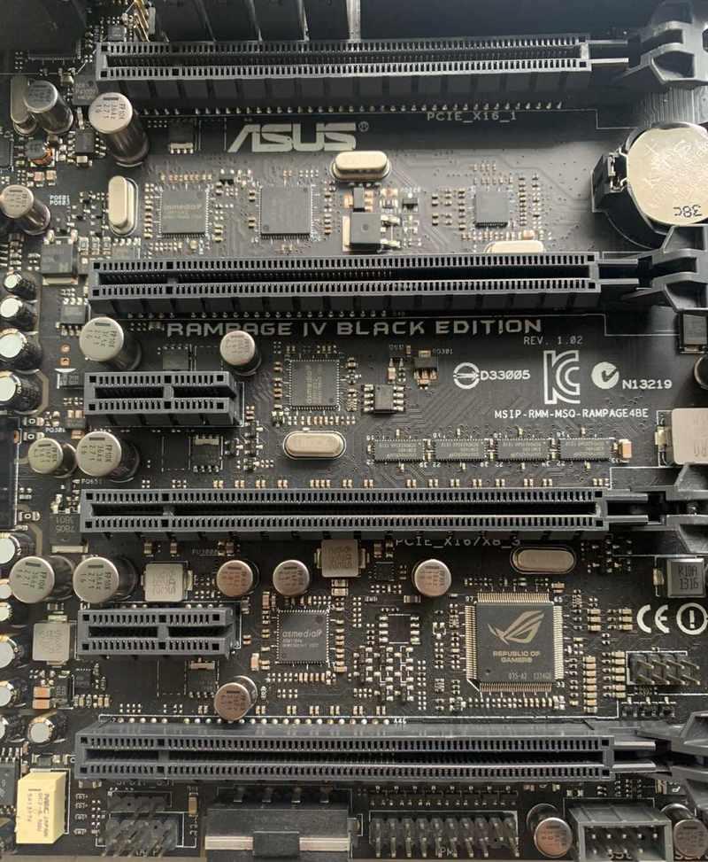 9成新华硕r4be rampage iv black edition.黑板玩家国度。x79至尊