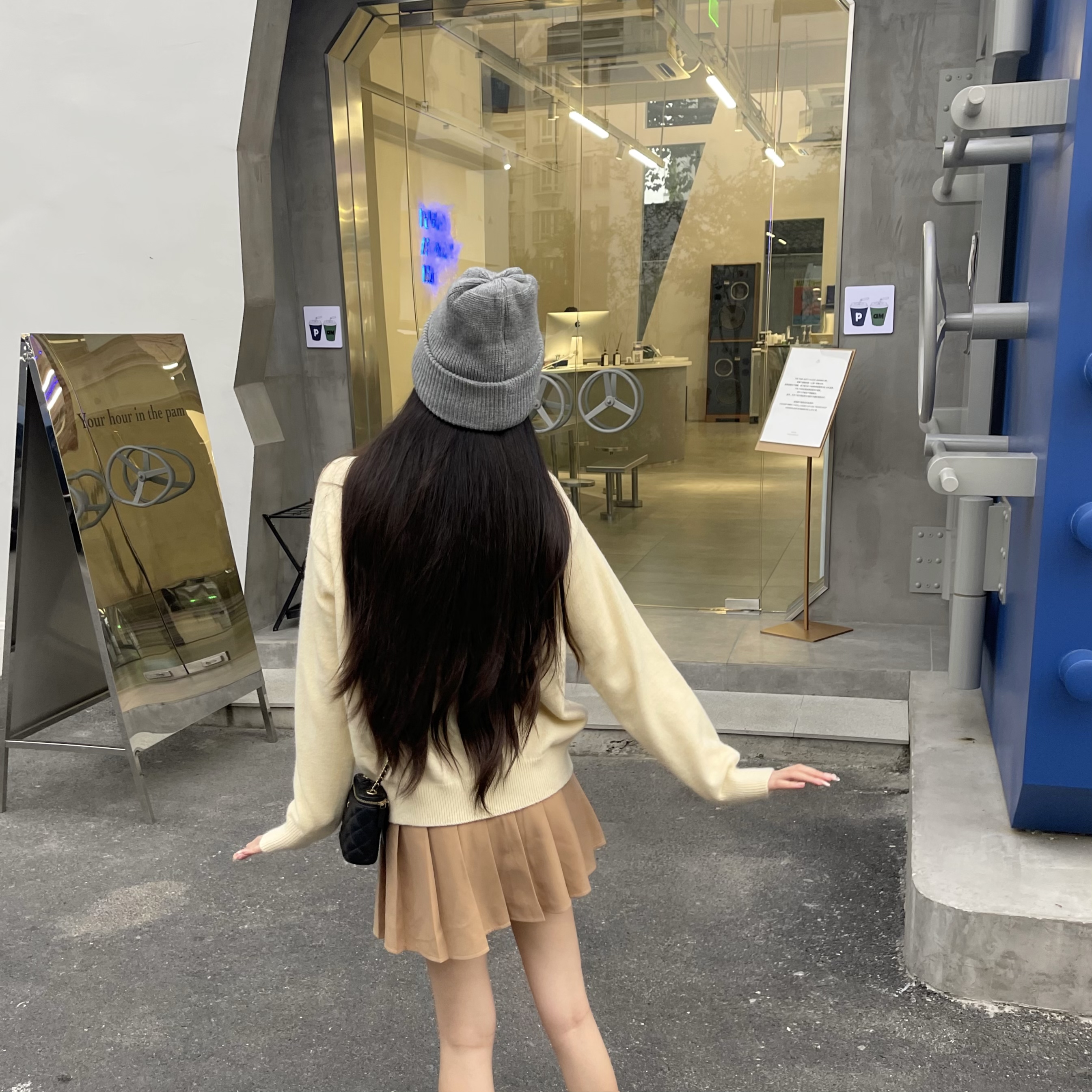 卡其色百褶裙秋冬版型chao防走光