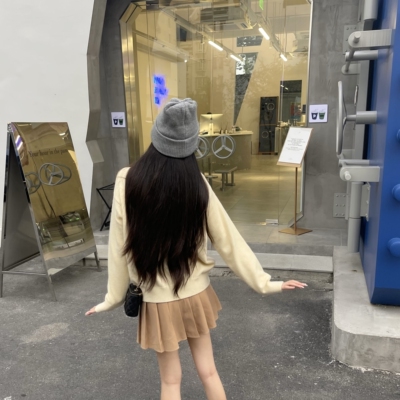卡其色百褶裙秋冬版型chao防走光