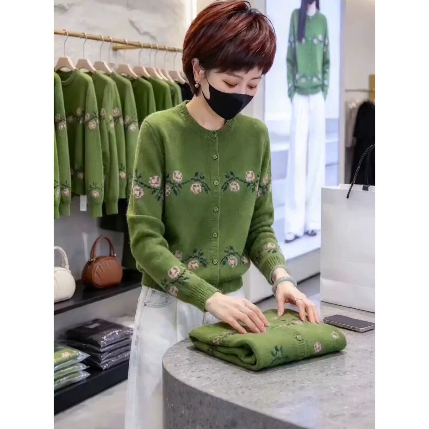 毛衣女秋冬新款慵懒针织开衫上衣