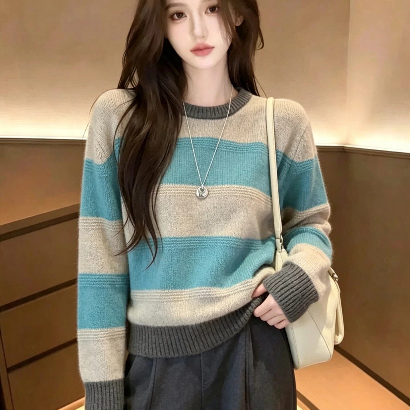 撞色条纹圆领毛衣针织女秋冬上衣