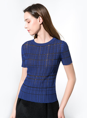 蓝色镂空针织百搭T恤-迷思