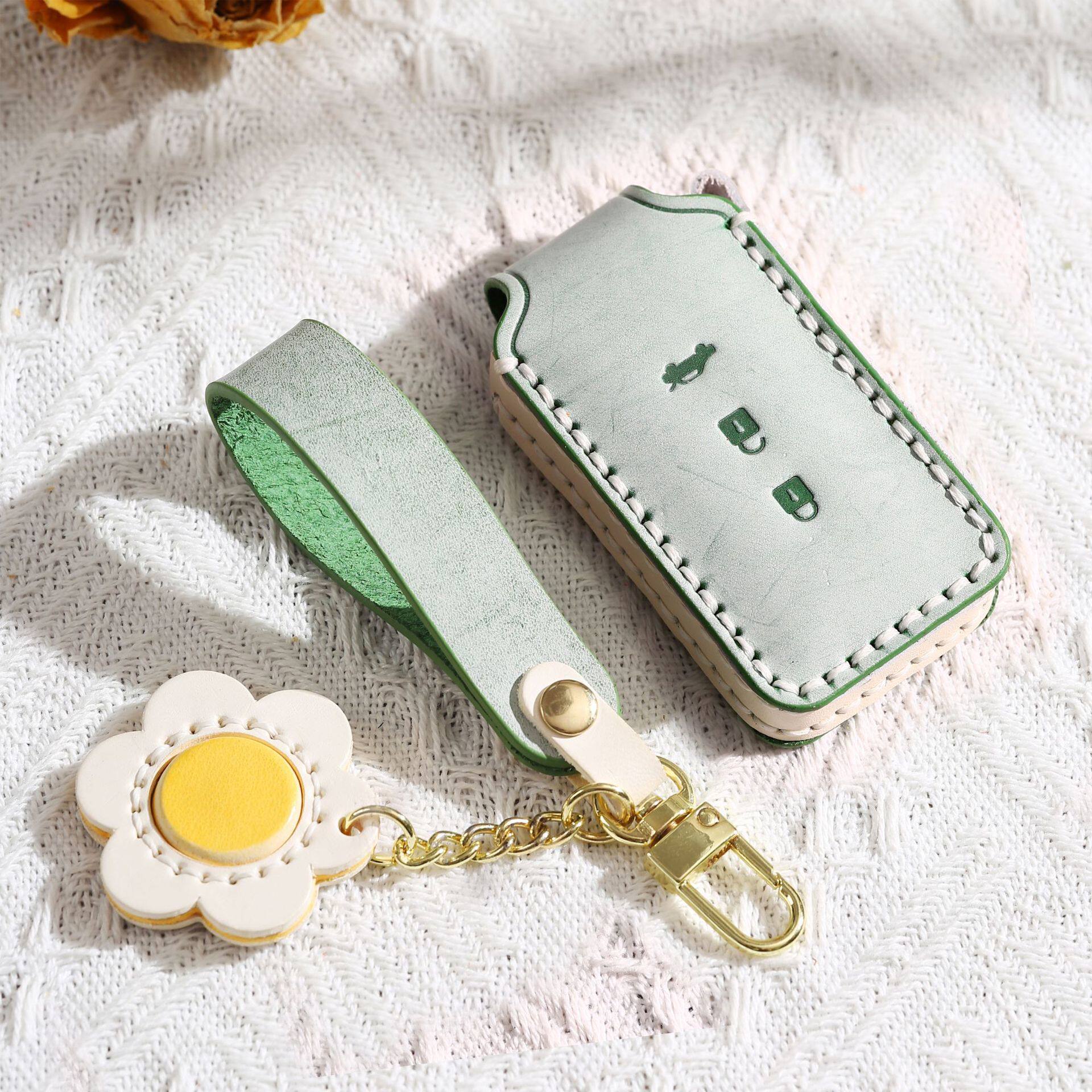 适用2021款三菱欧蓝德钥匙套真皮劲炫ASX奕歌翼神钥匙包壳扣女款