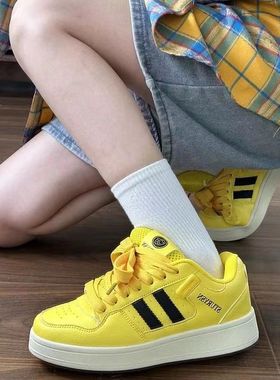2025年校园高颜值黄色胖胖面包鞋女网面秋季百搭网红休闲运动滑板