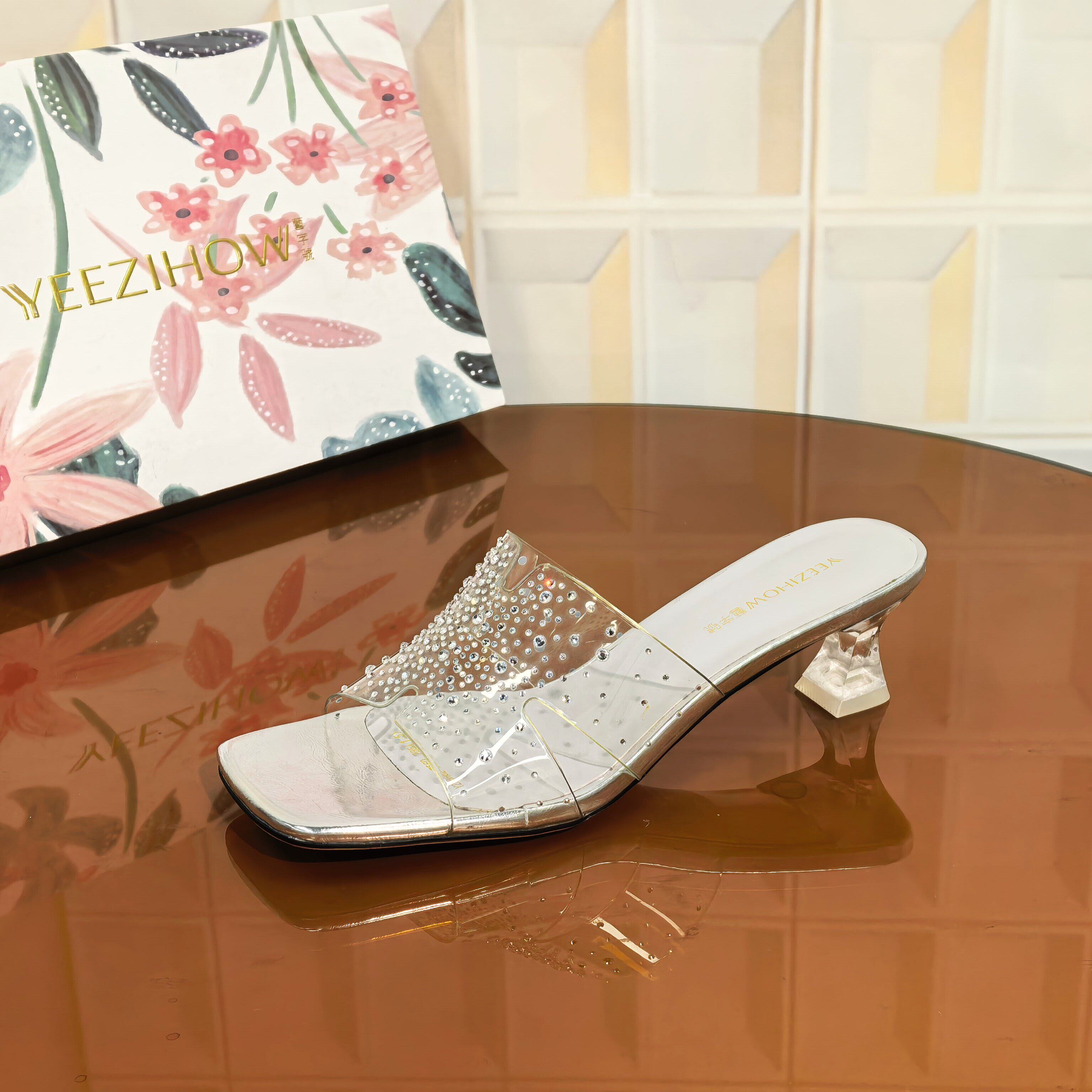 7550/3CM牛皮断码撤柜清仓处理低跟粗跟时装凉鞋中跟女士高跟鞋