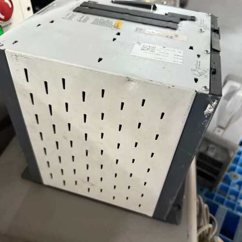 议价贝加莱工控机PC 910，24VDC供电，功能完好。设备外观