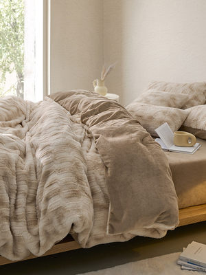 简约印花保暖獭兔绒四件套轻奢加厚牛奶绒冬季珊瑚绒被套床上用品