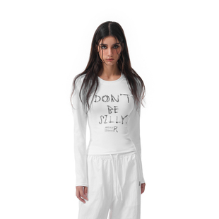 修身 FDR官方店 t恤女薄款 复古圆领长袖 显瘦打底上衣 字体印花美式