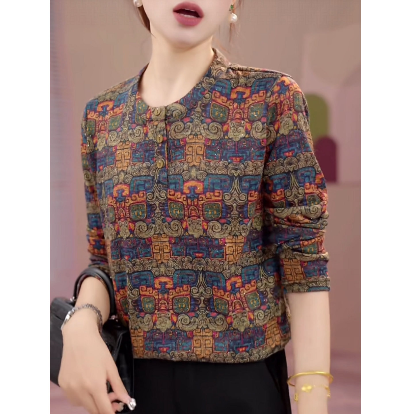 气质圆领双面绒印花长袖女秋冬装妈妈时尚宽松内搭保暖套头上衣女