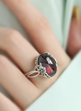 925银复古花朵蛋面小众气质戒指