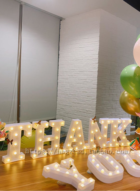 拍摄道具婚礼甜品台发光字摆件