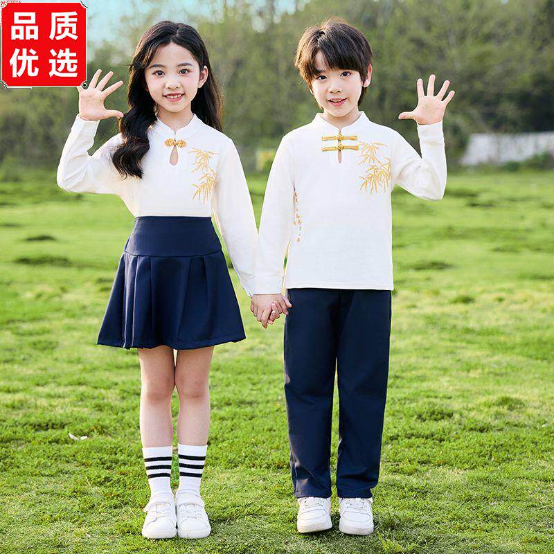 国庆儿童演出服幼儿园中图片